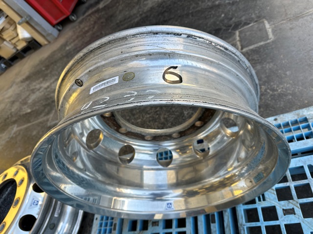 中古アルミホイール アルコア 22.5x7.50 10穴 ISO規格 1本 | パーツ