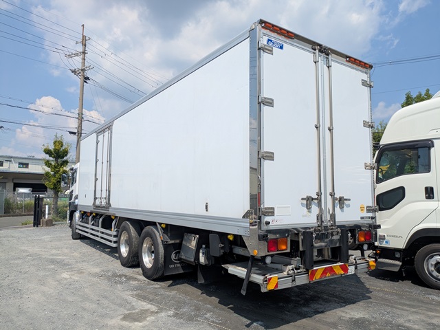 UDﾄﾗｯｸｽ ｸｵﾝ 冷蔵冷凍車 直結式 格納PG付き ｴｽｺｯﾄ 333千㎞2