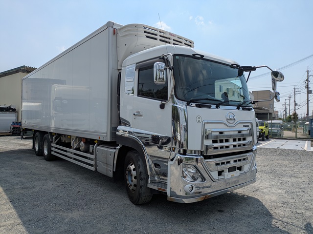 UDﾄﾗｯｸｽ ｸｵﾝ 冷蔵冷凍車 直結式 格納PG付き ｴｽｺｯﾄ 333千㎞3