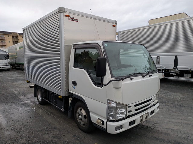 いすゞ ｴﾙﾌ ｱﾙﾐﾊﾞﾝ 標準 10尺 ｽﾑｰｻｰEx 車両総重量5ｔ未満3