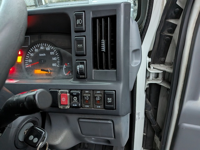 いすゞ ｴﾙﾌ ｱﾙﾐﾊﾞﾝ 標準 10尺 ｽﾑｰｻｰEx 車両総重量5ｔ未満16