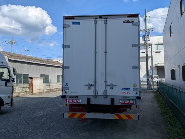 近日入庫予定！いすゞ ｷﾞｶﾞ ｱﾙﾐｳｲﾝｸﾞ 7MT 365千㎞ 車検付き(令和8年3月6日)4