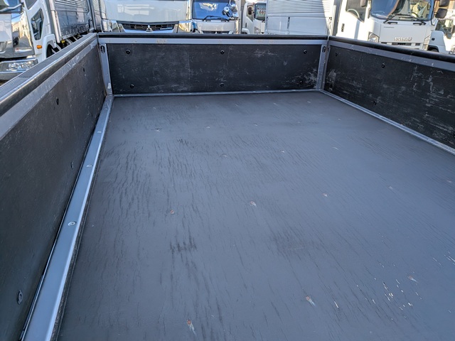 いすゞ ｴﾙﾌ 平ﾎﾞﾃﾞｨ 4ﾅﾝﾊﾞｰ ﾌﾙﾌﾗｯﾄﾛｰ 6MT ｶｽﾀﾑ8