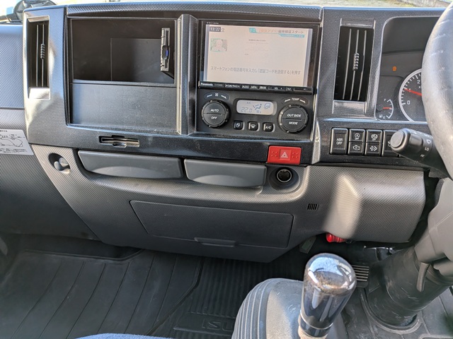 いすゞ ｴﾙﾌ 平ﾎﾞﾃﾞｨ 4ﾅﾝﾊﾞｰ ﾌﾙﾌﾗｯﾄﾛｰ 6MT ｶｽﾀﾑ13