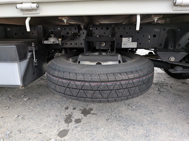 いすゞｴﾙﾌ 平ﾎﾞﾃﾞｨ 4ﾅﾝﾊﾞｰ ﾌﾗｯﾄﾛｰ 5MT 最大積載量1550㎏8