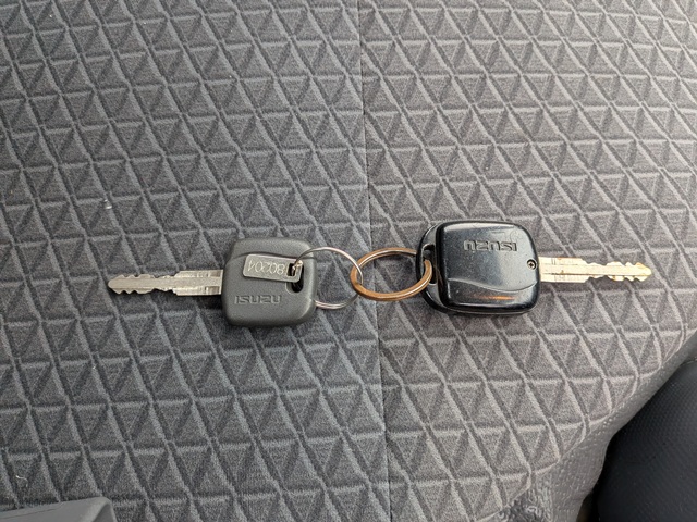 いすゞｴﾙﾌ 平ﾎﾞﾃﾞｨ 4ﾅﾝﾊﾞｰ ﾌﾗｯﾄﾛｰ 5MT 最大積載量1550㎏13