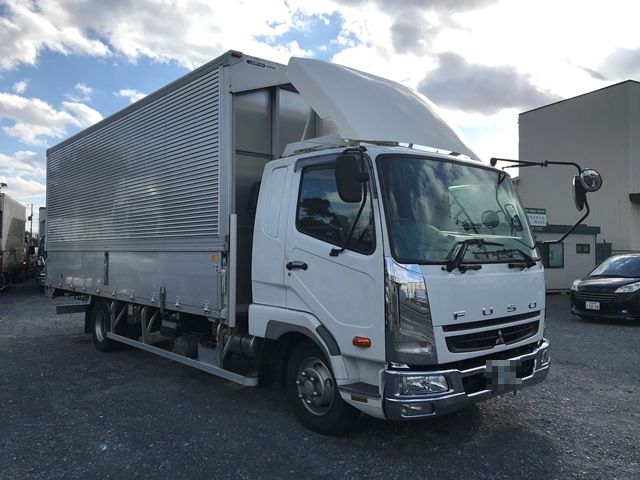 中古車 新車 トラックの販売 東大阪 トラックの事ならアイケイアール