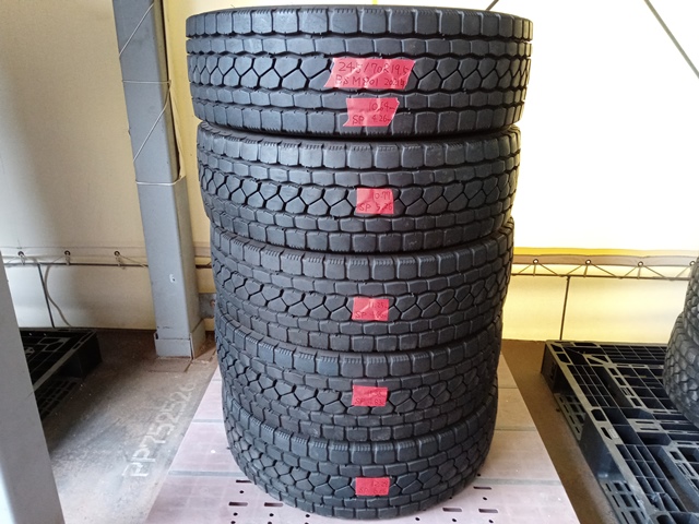 ﾀｲﾔ販売中！　　中古車販売・買取は東大阪　ｱｲｹｲｱｰﾙ㈱