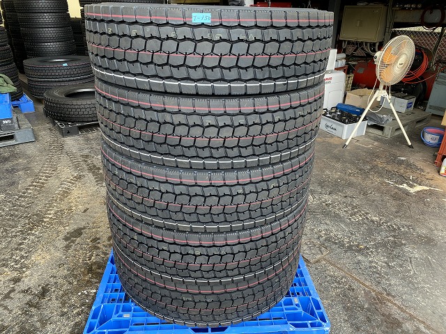 BS 275/80R22.5 M888 2024年製1