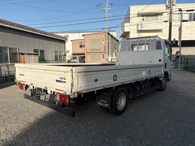 いすゞ ｴﾙﾌ 平ﾎﾞﾃﾞｨ ﾜｲﾄﾞ ﾛﾝｸﾞ ﾌﾙﾌﾗｯﾄﾛｰ 5MT GVW5ｔ未満限定普通免許対応2