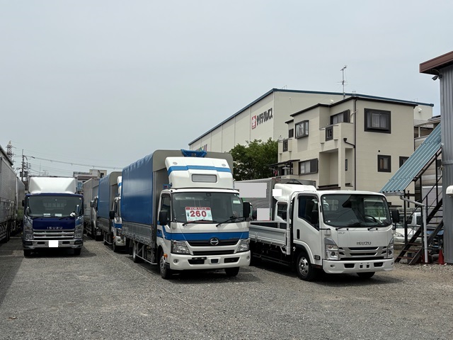 中古ﾄﾗｯｸ販売／買取強化中！ 高年式車･低年式車問わず買い取ります！！
