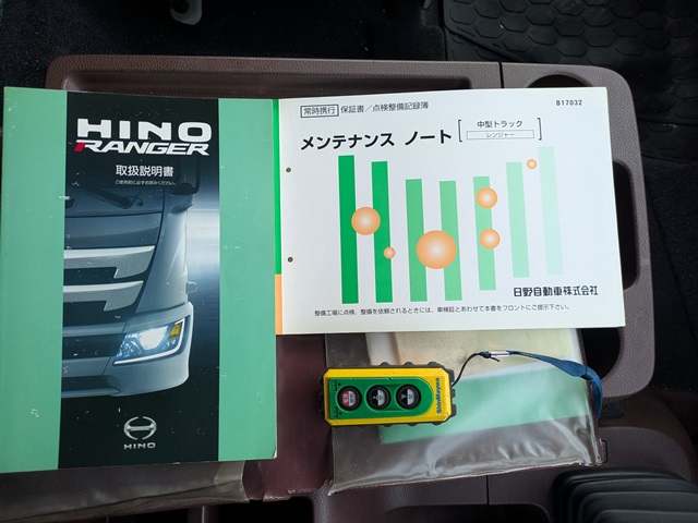 日野 ﾚﾝｼﾞｬｰ ｱﾙﾐｳｲﾝｸﾞ ﾊﾈｱｹﾞPG付き 6MT ﾜｲﾄﾞ中間巾ﾎﾞﾃﾞｨ11