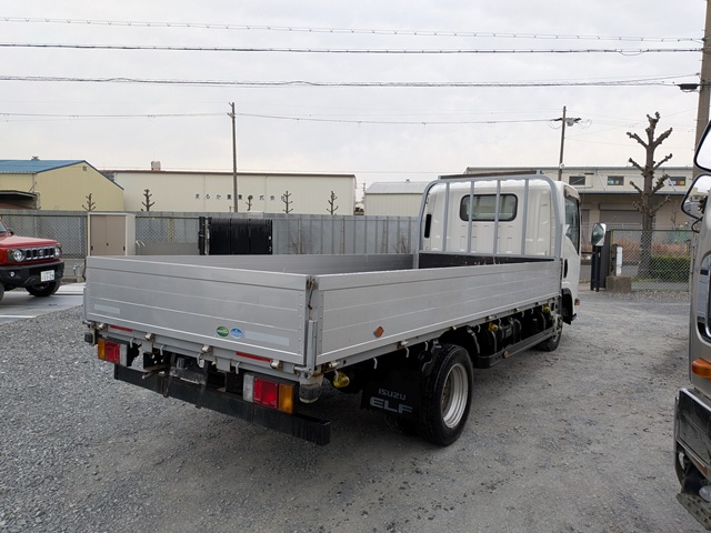 いすゞ ｴﾙﾌ ｱﾙﾐﾌﾞﾛｯｸ 標準 ﾛﾝｸﾞ ﾌﾙﾌﾗｯﾄﾛｰ 5MT GVW5t未満2