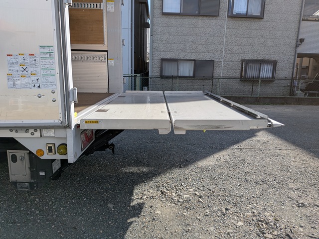 日野/ﾚﾝｼﾞｬｰ 格納PG付きｱﾙﾐｳｲﾝｸﾞ ﾊｲﾙｰﾌ ｴｱｻｽ ﾜｲﾄﾞ 6MT 107千㎞15