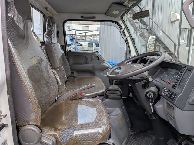 ﾏﾂﾀﾞ/ﾀｲﾀﾝ (いすゞOEM) 平ﾎﾞﾃﾞｨ 2t 4ﾅﾝﾊﾞｰ ﾌﾙﾌﾗｯﾄﾛｰ 10尺 5MT 117千㎞8