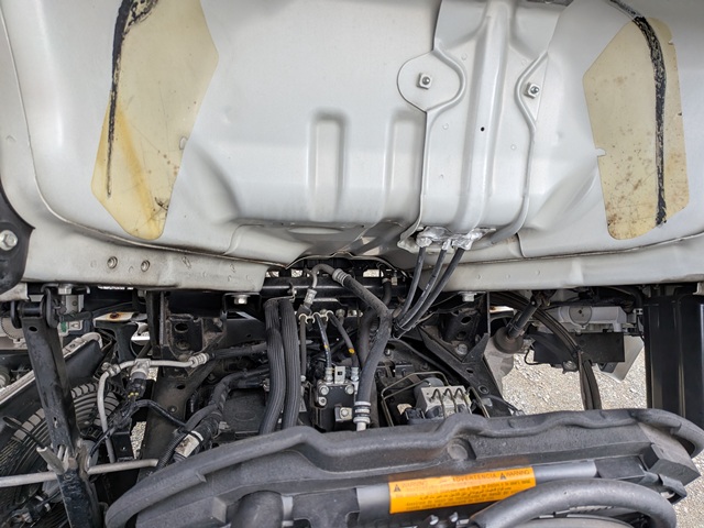 いすゞ ｴﾙﾌ ｱﾙﾐﾊﾞﾝ 標準 10尺 5MT 109千㎞17