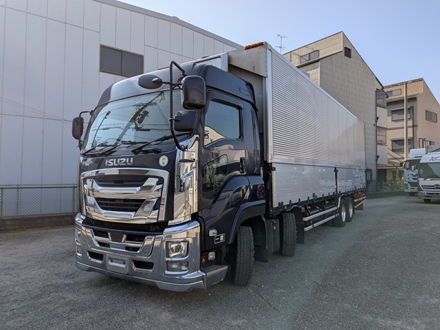 いすゞ ｷﾞｶﾞ ｱﾙﾐｳｲﾝｸﾞ ﾐﾄﾞﾙﾙｰﾌ  7MT ｱﾙﾐﾎｲｰﾙ ｴﾝｼﾞﾝ載せ替え1
