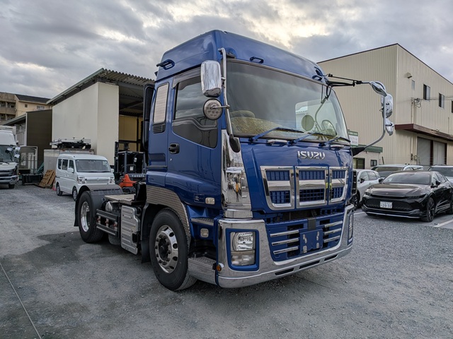 いすゞ ｷﾞｶﾞ ﾄﾗｸﾀ 7MT ｴｱｻｽ 第五輪荷重11500㎏ 400千㎞3