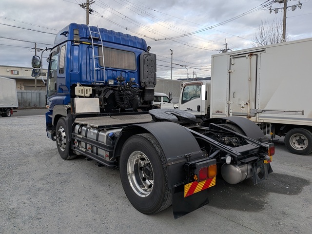 いすゞ ｷﾞｶﾞ ﾄﾗｸﾀ 7MT ｴｱｻｽ 第五輪荷重11500㎏ 400千㎞4