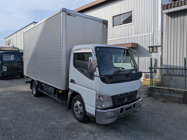 三菱 ｷｬﾝﾀｰ ｱﾙﾐﾊﾞﾝ ｻｲﾄﾞﾄﾞｱ付き 5MT 荷室高2265㎜　3