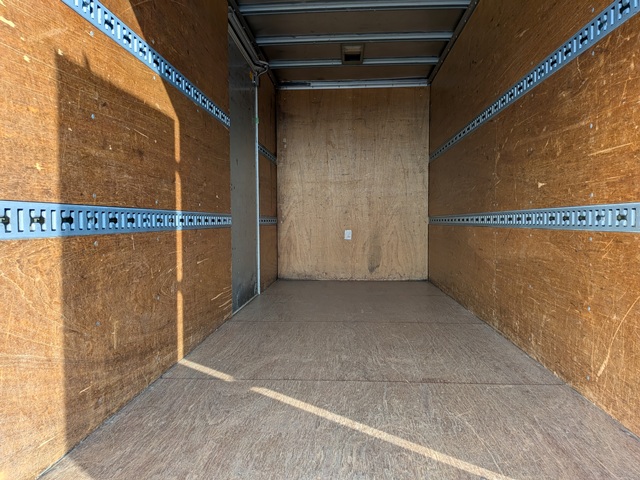 三菱 ｷｬﾝﾀｰ ｱﾙﾐﾊﾞﾝ ｻｲﾄﾞﾄﾞｱ付き 5MT 荷室高2265㎜　7