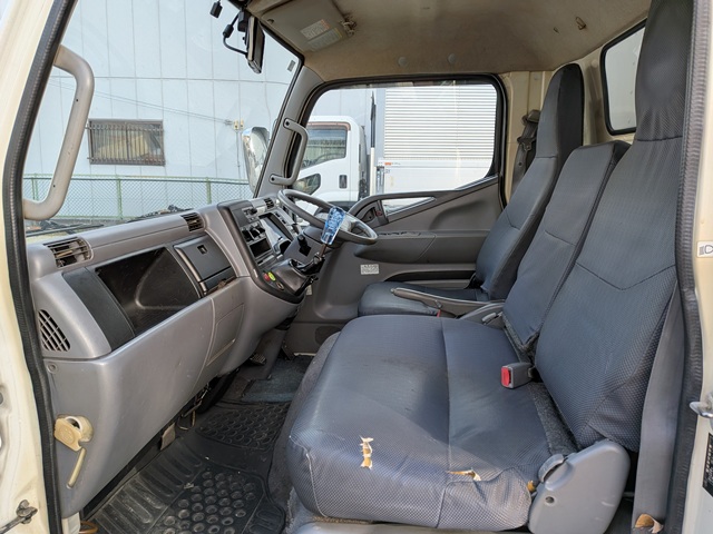 三菱 ｷｬﾝﾀｰ ｱﾙﾐﾊﾞﾝ ｻｲﾄﾞﾄﾞｱ付き 5MT 荷室高2265㎜　14