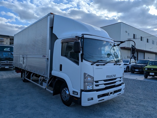 いすゞ ﾌｫﾜｰﾄﾞ ｱﾙﾐｳｲﾝｸﾞ ﾜｲﾄﾞ 6MT ﾘｰﾌｻｽ 210PS 209千㎞3