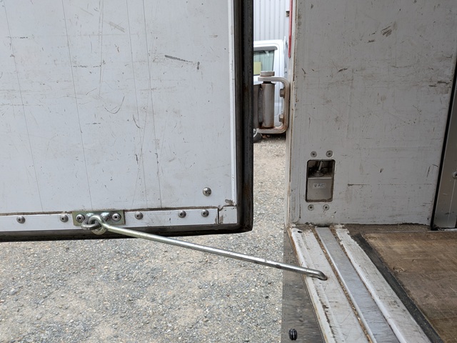 近日入庫予定！UDﾄﾗｯｸｽ ｸｵﾝ 格納PG付きｱﾙﾐｳｲﾝｸﾞ ﾊｲﾙｰﾌ ｴｽｺｯﾄ ｱﾙﾐﾎｲｰﾙ ﾒｯｷ多数 車検付き(令和8年9月25日)11