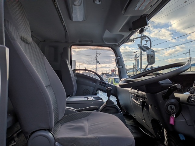 いすゞ ﾌｫﾜｰﾄﾞ ｱﾙﾐｳｲﾝｸﾞ ﾜｲﾄﾞ 6MT ﾘｰﾌｻｽ 210PS 209千㎞13