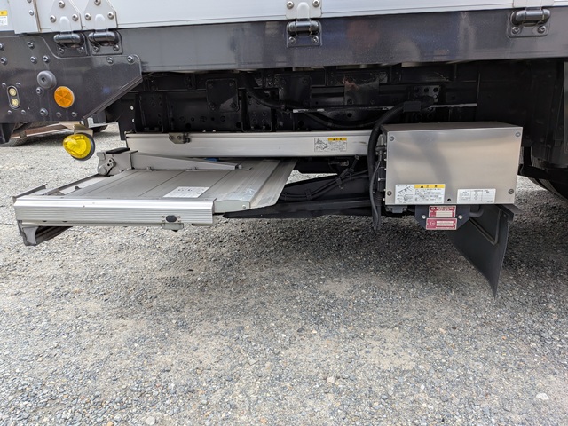 近日入庫予定！UDﾄﾗｯｸｽ ｸｵﾝ 格納PG付きｱﾙﾐｳｲﾝｸﾞ ﾊｲﾙｰﾌ ｴｽｺｯﾄ ｱﾙﾐﾎｲｰﾙ ﾒｯｷ多数 車検付き(令和8年9月25日)17