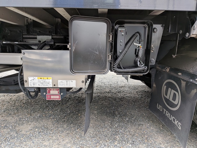 近日入庫予定！UDﾄﾗｯｸｽ ｸｵﾝ 格納PG付きｱﾙﾐｳｲﾝｸﾞ ﾊｲﾙｰﾌ ｴｽｺｯﾄ ｱﾙﾐﾎｲｰﾙ ﾒｯｷ多数 車検付き(令和8年9月25日)18