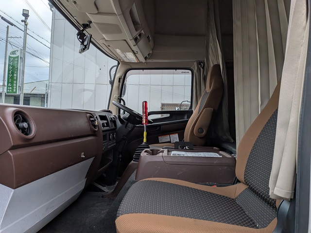 近日入庫予定！日野 ﾚﾝｼﾞｬｰ ｱﾙﾐｳｲﾝｸﾞ ﾊｲﾙｰﾌ ｴｱｻｽ ﾜｲﾄﾞ 6MT 393千㎞17