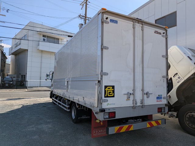 いすゞ ﾌｫﾜｰﾄﾞ ｱﾙﾐｳｲﾝｸﾞ ﾜｲﾄﾞ6MT ﾘｰﾌｻｽ 240PS 210千㎞4