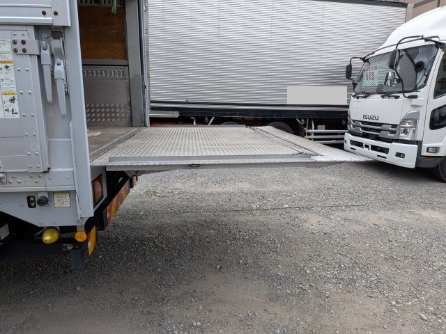 いすゞ ﾌｫﾜｰﾄﾞ 跳ね上げPG付きｱﾙﾐｳｲﾝｸﾞ ﾜｲﾄﾞ 6MT ﾘｰﾌｻｽ 車検付き(R9.3.24)8