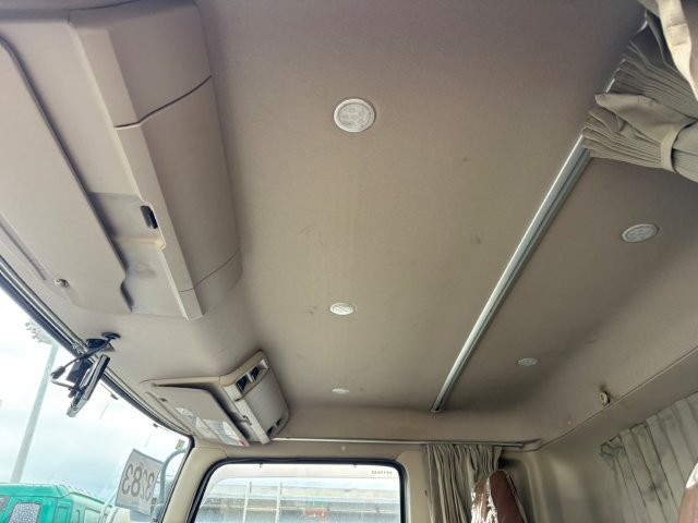 日野 ﾚﾝｼﾞｬｰ ﾊﾈｱｹﾞPG付きｱﾙﾐﾊﾞﾝ /ｻｲﾄﾞﾄﾞｱ付き ｴｱｻｽ ﾜｲﾄﾞ 6MT 車検付き(R9.1.8)10