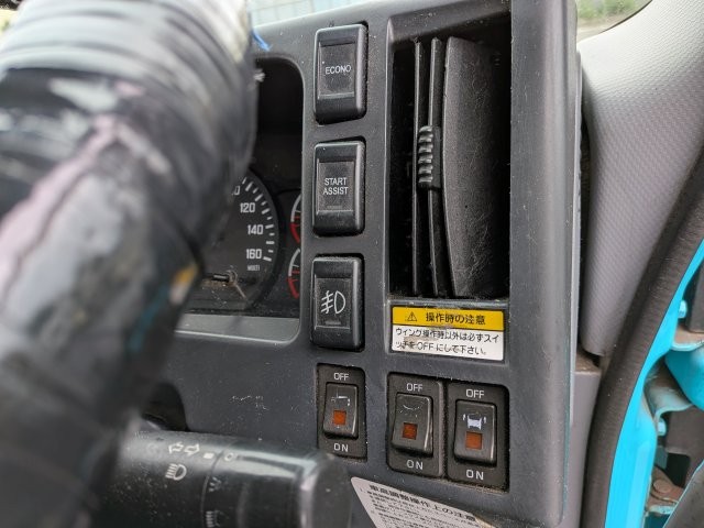 いすゞ ﾌｫﾜｰﾄﾞ ﾊﾈｱｹﾞPG付きｱﾙﾐｳｲﾝｸﾞ ｴｱｻｽ ﾜｲﾄﾞ 6MT15