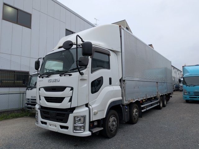 近日入庫予定！　いすゞ ｷﾞｶﾞ ｱﾙﾐｳｲﾝｸﾞ 7MT  380PS 618千㎞1