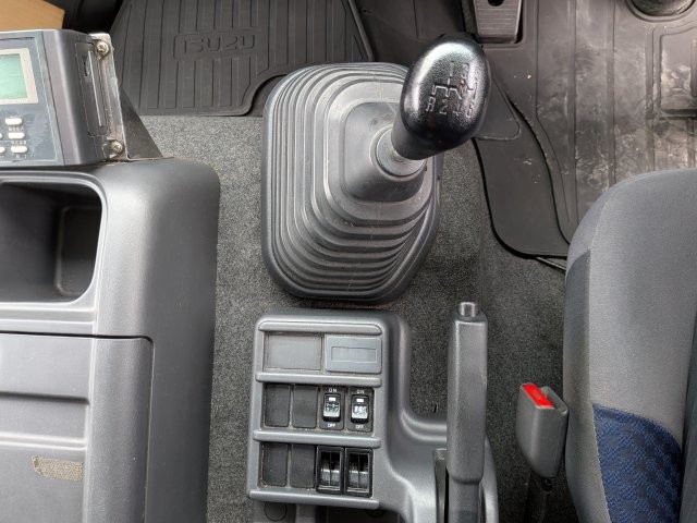いすゞ ﾌｫﾜｰﾄﾞ 格納PG付き冷凍ﾊﾞﾝ ﾜｲﾄﾞ 6MT ｽﾃﾝ多数 車検付き(令和9年5月5日)22