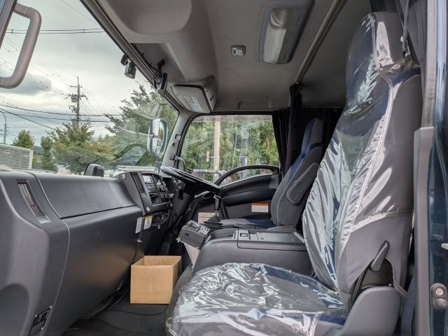 いすゞ ﾌｫﾜｰﾄﾞ 格納PG付き冷凍ﾊﾞﾝ ﾜｲﾄﾞ 6MT ｽﾃﾝ多数 車検付き(令和9年5月5日)25