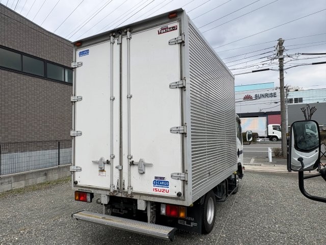 いすゞ ｴﾙﾌ ｱﾙﾐﾊﾞﾝ 5MT 標準幅 10尺2