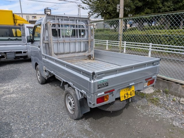 軽ﾄﾗ ﾄﾖﾀ ﾋﾟｸｼｽﾄﾗｯｸ ｽﾀﾝﾀﾞｰﾄﾞ SA Ⅲt 車検付き(R9年11月24日)4